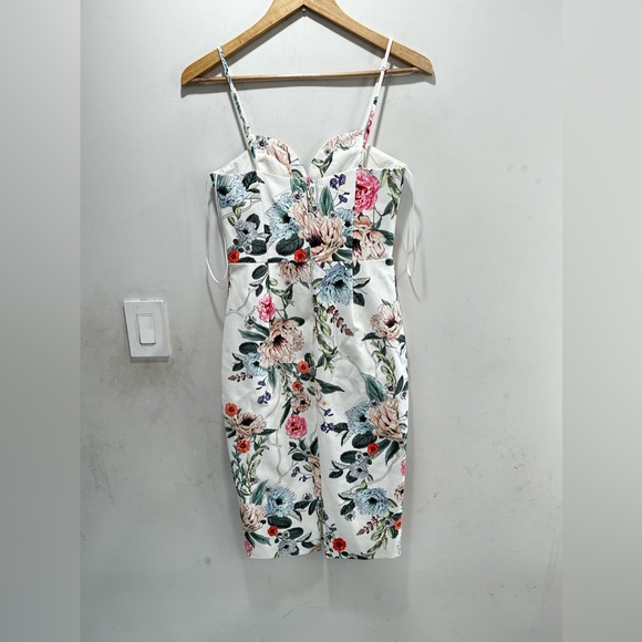 Talulah Melrose floral print midi dress - Picture 4 of 4
